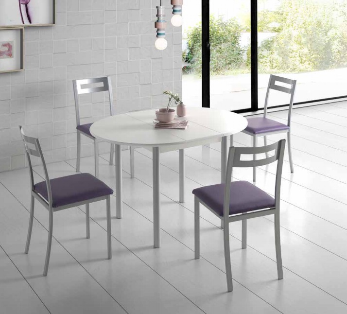 Conjunto de cocina mesa redonda extensible blanca con cuatro sillas