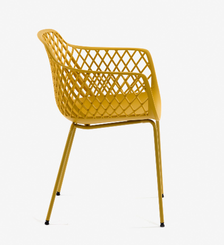 Silla Arizona de plástico tintado en amarillo