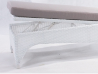 Tumbona rattan blanco cojin gris Saona